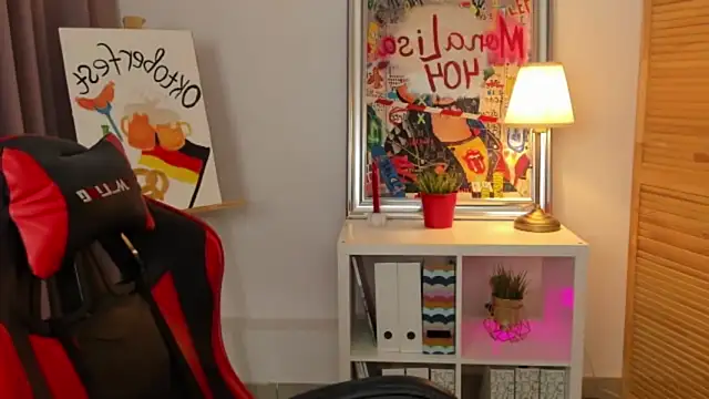 ayakskalermonss online show from September 30, 2025, 8:20 am