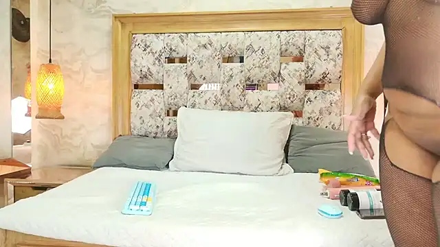 Snapshot of ZOLEY_WATSON chatting on October 26, 2025, 3:07 am ZOLEY WATSON online show from October 26, 2025, 3:07 am