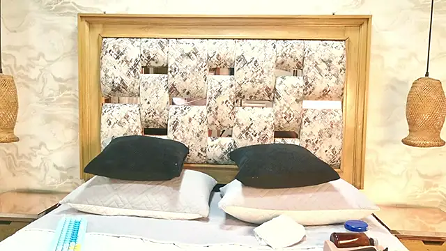 ZOLEY WATSON online show from February 17, 2026, 2:53 am