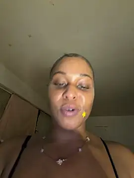 yummy0322 online show from November 23, 2025, 3:38 am