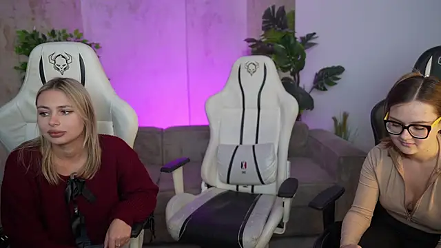 Snapshot of Scarlett_Sweet054 chatting on October 5, 2025, 3:03 pm Scarlett Sweet054 online show from October 5, 2025, 3:03 pm