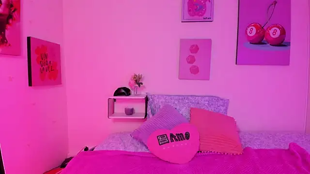 Camila Rivers online show from March 26, 2026, 4:33 am