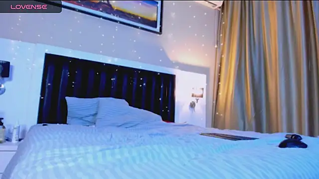 marrenaa online show from December 21, 2025, 7:43 am