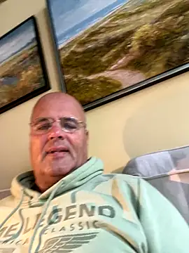 Snapshot of Renebisex chatting on October 23, 2025, 10:25 am Renebisex online show from October 23, 2025, 10:25 am