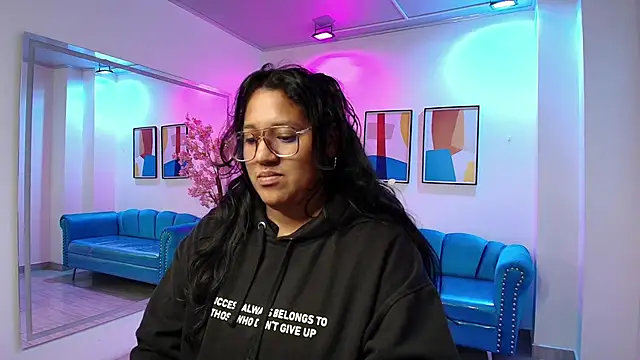 isabella gomexx online show from September 9, 2025, 3:27 am
