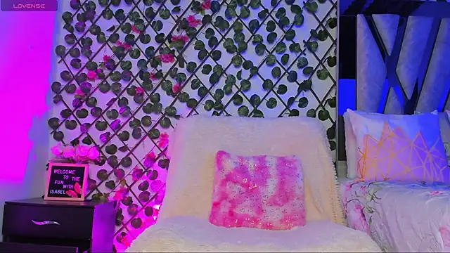 isabel jaames online show from September 20, 2025, 3:17 pm