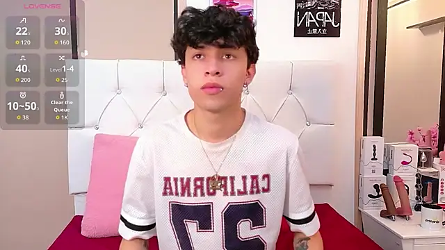 Snapshot of Axel__Evans chatting on February 11, 2026, 1:22 pm Axel Evans online show from February 11, 2026, 1:22 pm