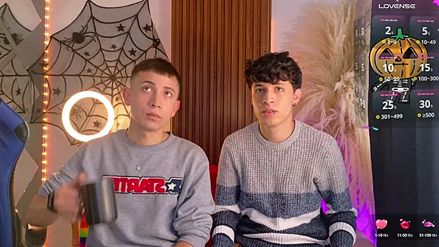 Snapshot of Axel__Evans chatting on October 8, 2025, 12:07 pm Axel Evans online show from October 8, 2025, 12:07 pm