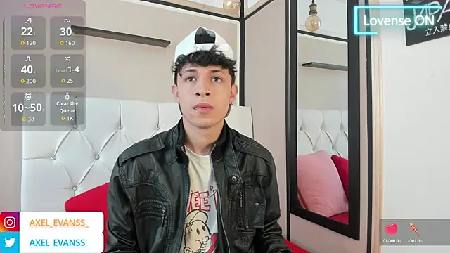 Snapshot of Axel__Evans chatting on September 25, 2025, 12:11 pm Axel Evans online show from September 25, 2025, 12:11 pm