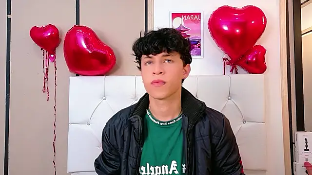 Snapshot of Axel__Evans chatting on February 25, 2026, 1:22 pm Axel Evans online show from February 25, 2026, 1:22 pm