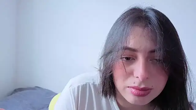 MiaKimky online show from October 22, 2025, 4:50 pm