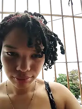 ChloeRaviss online show from October 28, 2025, 3:33 pm