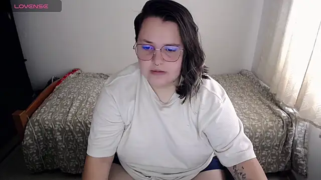 Snapshot of bl3ak_1 chatting on October 22, 2025, 7:02 pm bl3ak 1 online show from October 22, 2025, 7:02 pm