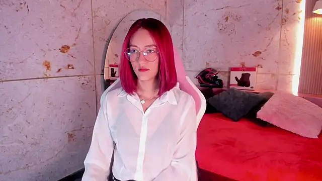 Snapshot of daphne_courtis chatting on October 4, 2025, 3:08 am daphne courtis online show from October 4, 2025, 3:08 am