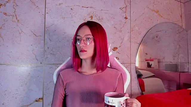 Snapshot of daphne_courtis chatting on October 2, 2025, 3:10 am daphne courtis online show from October 2, 2025, 3:10 am