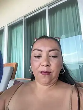 sweett-mary online show from June 1, 2026, 6:07 pm