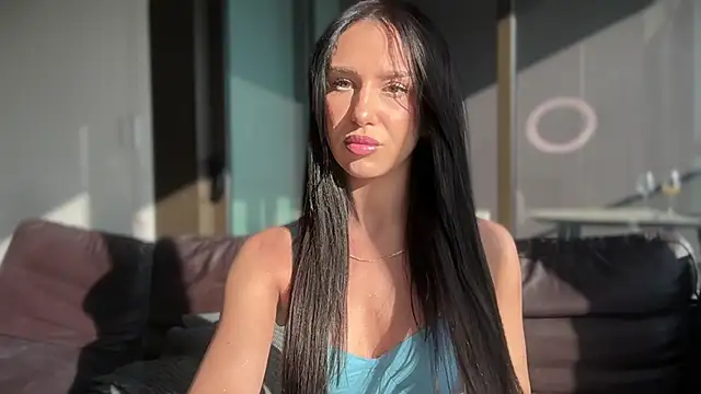 Snapshot of shy_Colette chatting on October 1, 2025, 6:18 am shy Colette online show from October 1, 2025, 6:18 am