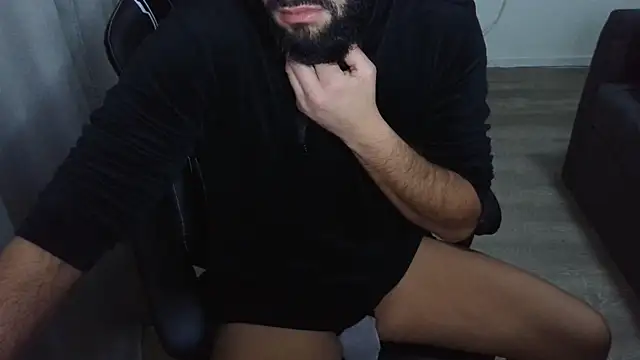 Milo9210 online show from October 19, 2025, 11:29 pm