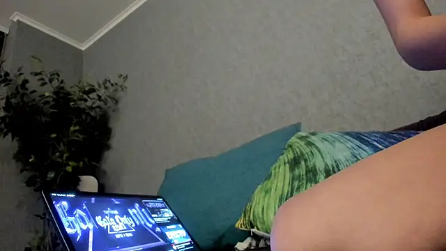 cyborg v03 online show from October 6, 2025, 3:51 am