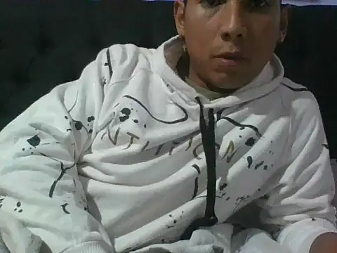 Helo3999 online show from October 15, 2025, 5:28 am