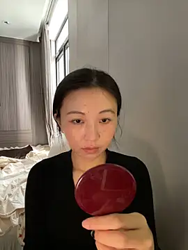 haiyan125216 online show from November 15, 2025, 5:55 am