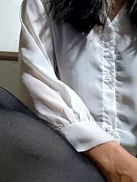 Snapshot of Maria2299 chatting on February 19, 2026, 10:29 pm Maria2299 online show from February 19, 2026, 10:29 pm