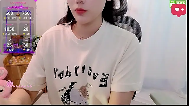 HanaYourlove online show from May 15, 2026, 1:09 pm