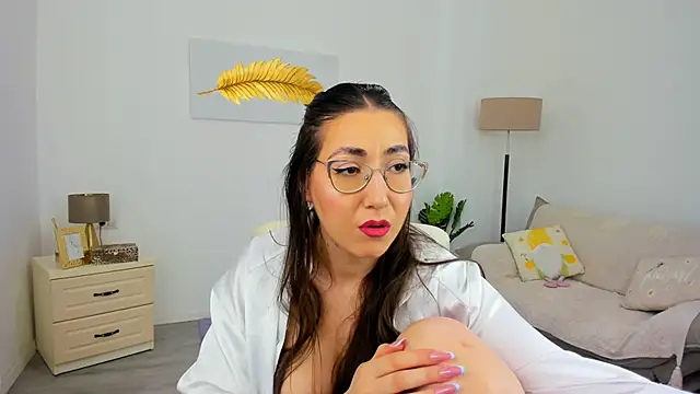 Snapshot of Kylie_Kathy chatting on June 10, 2026, 5:47 pm Kylie Kathy online show from June 10, 2026, 5:47 pm