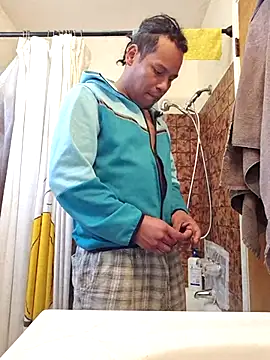 uratre online show from February 2, 2026, 6:51 pm