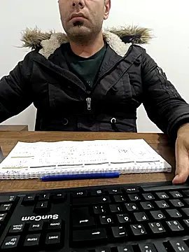 Snapshot of Yaman_33 chatting on February 21, 2026, 6:04 am Yaman 33 online show from February 21, 2026, 6:04 am