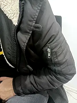 Snapshot of Yaman_33 chatting on February 6, 2026, 8:43 am Yaman 33 online show from February 6, 2026, 8:43 am