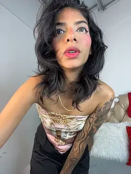 TweetiePieXXX online show from December 20, 2025, 10:45 pm