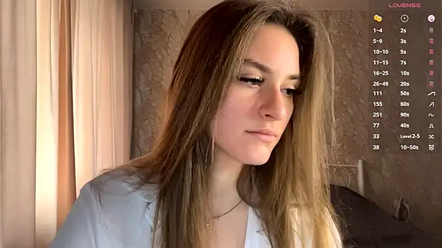 miainheat online show from October 5, 2025, 8:05 am