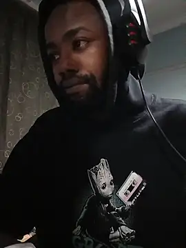 GhostYangempela online show from November 3, 2025, 8:12 pm