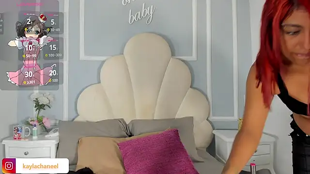 Snapshot of Kaylachannell chatting on October 3, 2025, 9:49 pm Kaylachannell online show from October 3, 2025, 9:49 pm