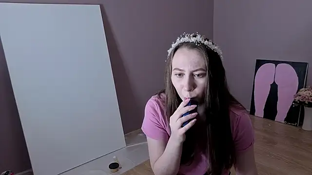 Snapshot of Olivia_Marsi chatting on September 20, 2025, 8:14 pm Olivia Marsi online show from September 20, 2025, 8:14 pm