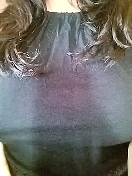 Snapshot of Ponds_beauty chatting on November 2, 2025, 3:22 am Ponds beauty online show from November 2, 2025, 3:22 am