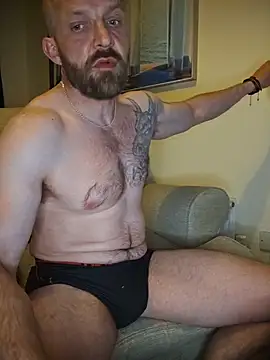 Andrewjames8391 online show from May 18, 2026, 7:18 pm