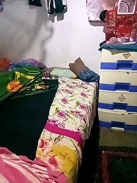 Snapshot of BabyHansi chatting on October 4, 2025, 4:08 pm BabyHansi online show from October 4, 2025, 4:08 pm