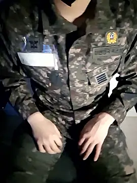 111owo111 online show from February 24, 2026, 1:56 pm