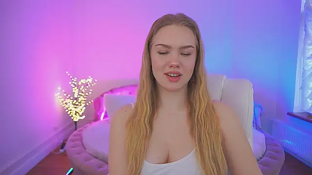 CelesteNoir online show from February 17, 2026, 9:28 am