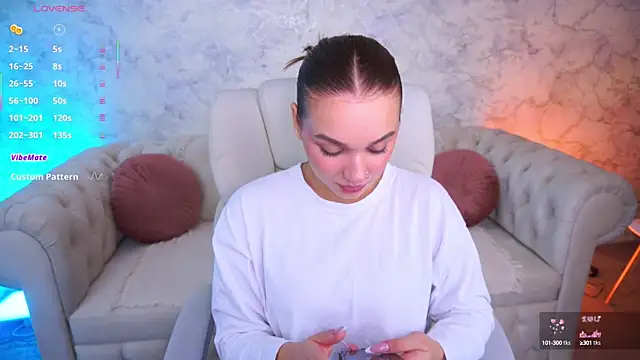 Snapshot of UrMuseOn chatting on September 28, 2025, 6:20 am UrMuseOn online show from September 28, 2025, 6:20 am