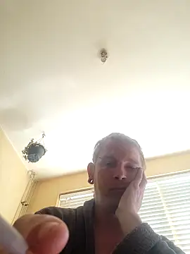 piercingpik online show from May 22, 2026, 9:07 am
