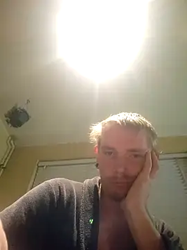 piercingpik online show from October 18, 2025, 5:37 pm