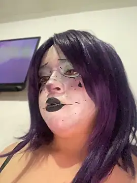 Lucy YupiSweet online show from April 18, 2026, 10:06 am