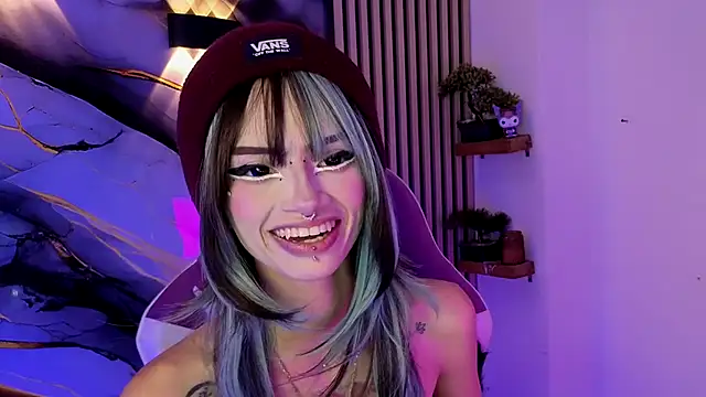 chloe jacksonn online show from July 17, 2026, 11:46 pm