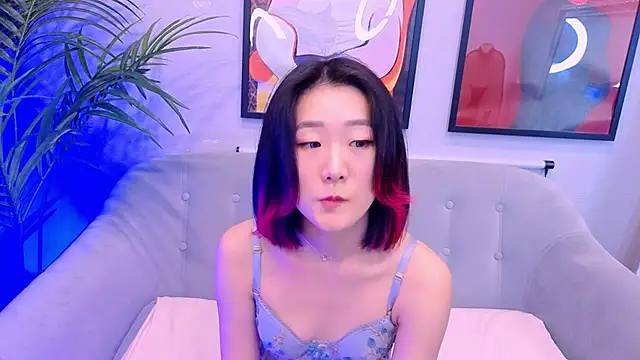 Snapshot of AikoYamada chatting on September 21, 2025, 6:18 am AikoYamada online show from September 21, 2025, 6:18 am