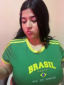 Vliacoooper2 online show from April 13, 2026, 7:29 pm