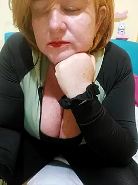 Snapshot of Miss-tetas chatting on February 8, 2026, 12:52 am Miss-tetas online show from February 8, 2026, 12:52 am