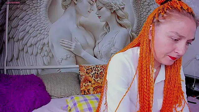 Snapshot of Gerald_and_Kristy chatting on October 6, 2025, 11:55 am Gerald and Kristy online show from October 6, 2025, 11:55 am